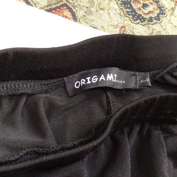 Va Va Voom! Back Adorned Paants - Picture 12 of 12